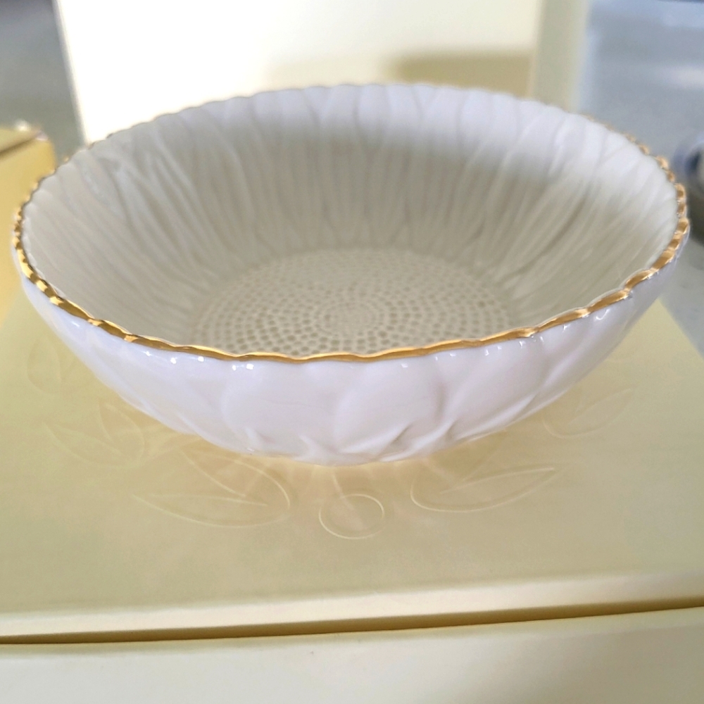 Lenox Cream and Gold Decorative Bowl